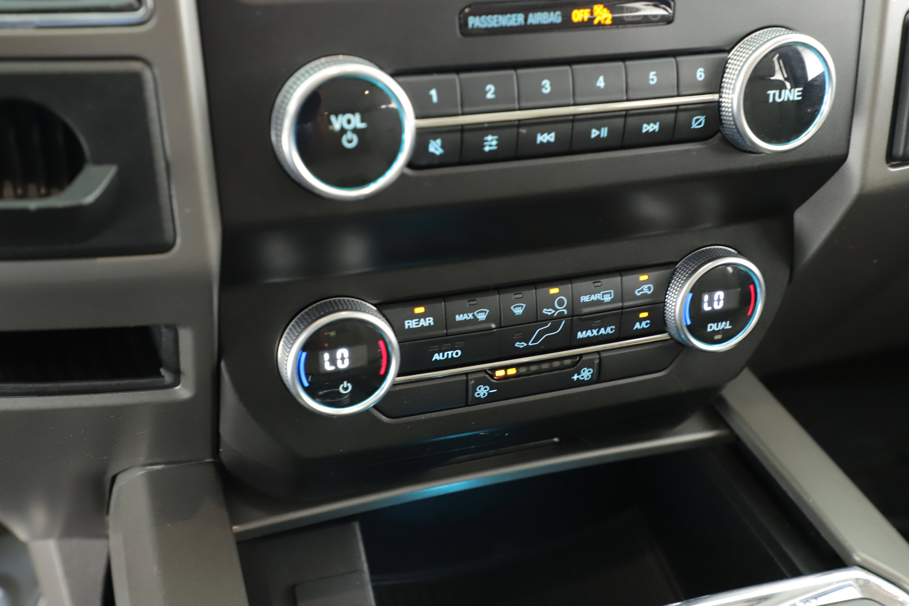 Certified 2020 Ford Expedition XLT image 16