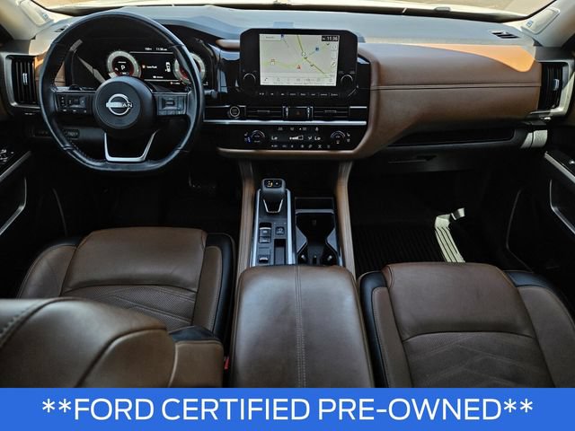 Used 2024 Nissan Pathfinder Platinum FWD image 25