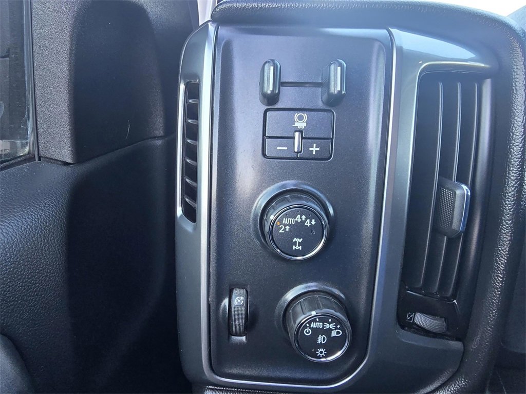 Used 2017 Chevrolet Silverado 1500 LT w/ All Star Edition image 21