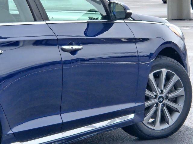 Used 2017 Hyundai Sonata Limited w/ Ultimate Package 04 FWD image 14