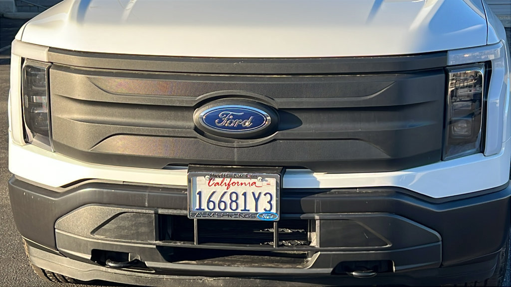 Certified 2023 Ford F150 Lightning Pro AWD/4WD image 3