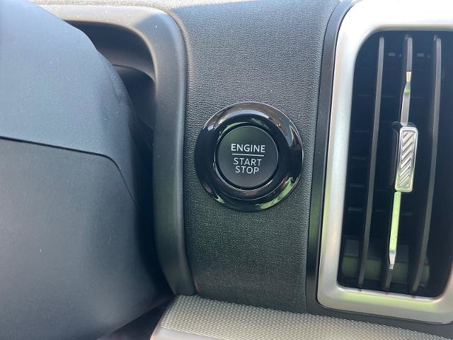 Certified 2025 Ford Expedition Active AWD/4WD image 8