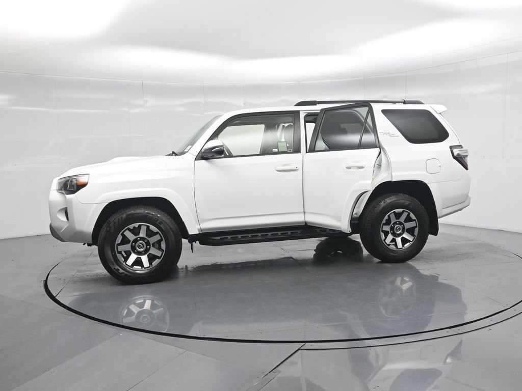 Used 2022 Toyota 4Runner TRD Off-Road Premium AWD/4WD image 36