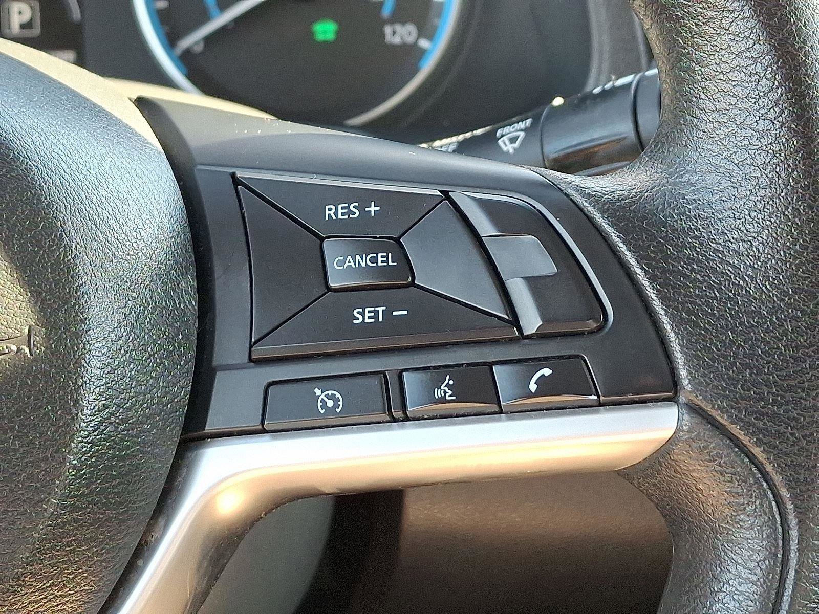 Used 2023 Nissan Leaf S image 21