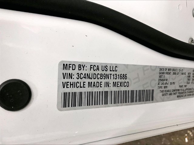 Used 2022 Jeep Compass Limited AWD/4WD image 32