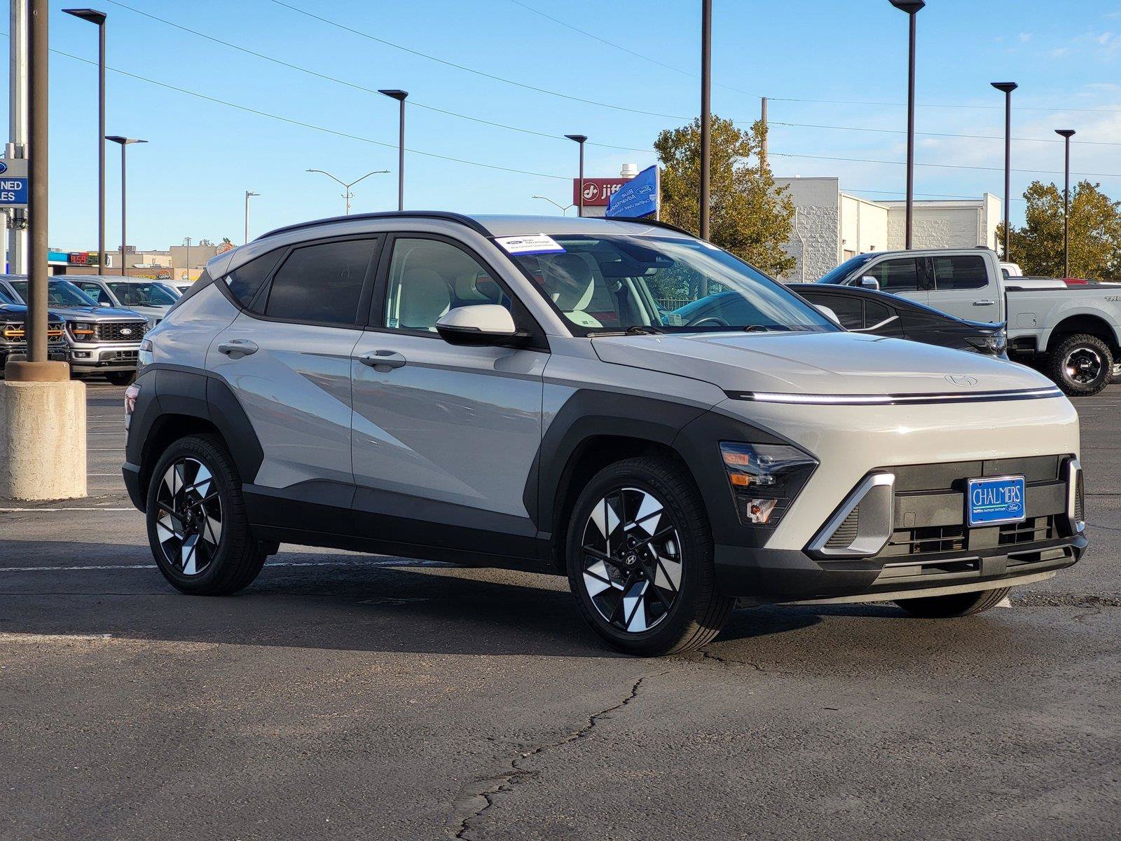 Used 2025 Hyundai Kona SEL FWD image 4