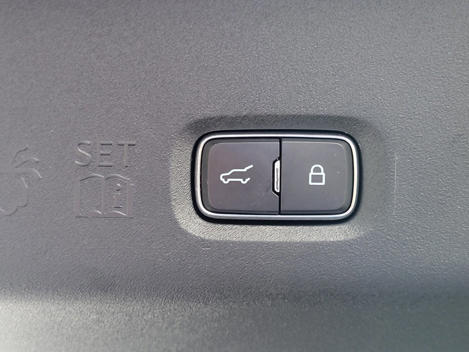 Certified 2025 Ford Expedition Max Platinum image 31