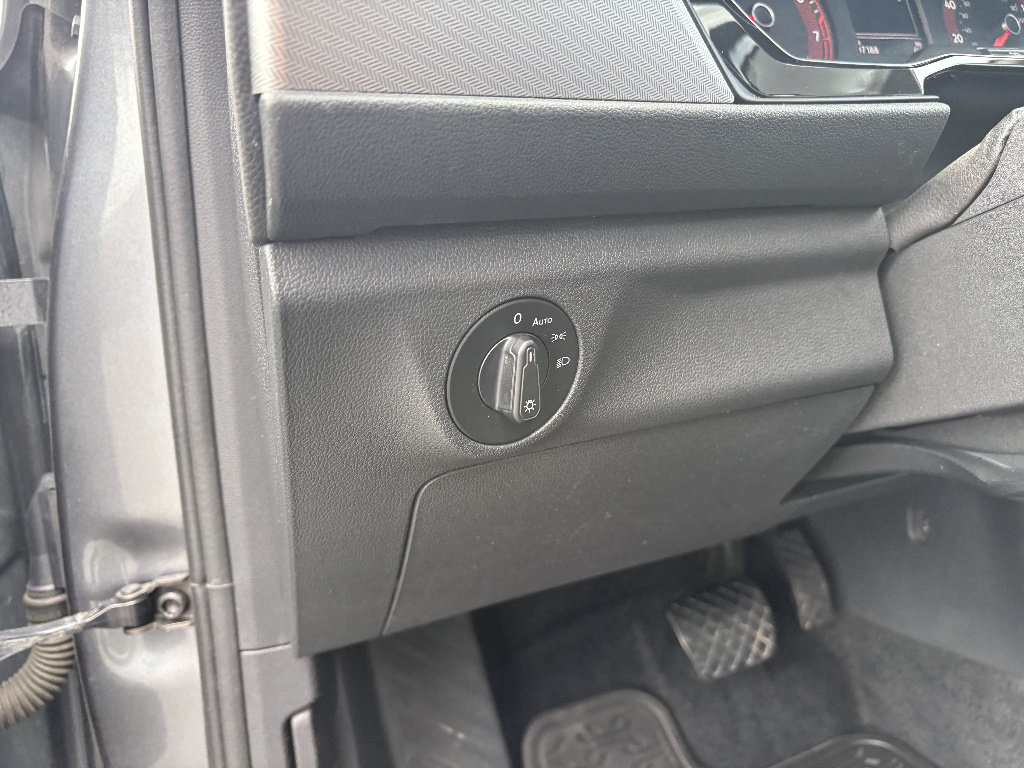 Used 2019 Volkswagen Jetta S FWD image 30