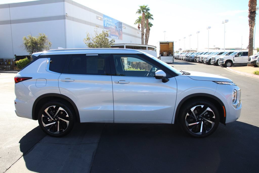 Used 2022 Mitsubishi Outlander SEL AWD/4WD image 10