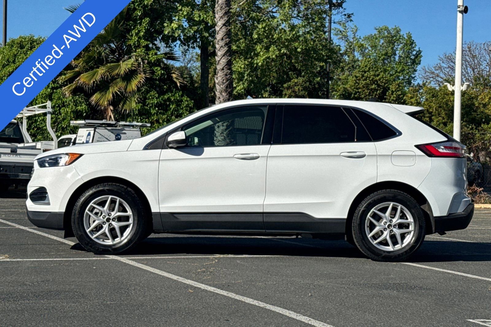 Certified 2024 Ford Edge SEL AWD/4WD image 8