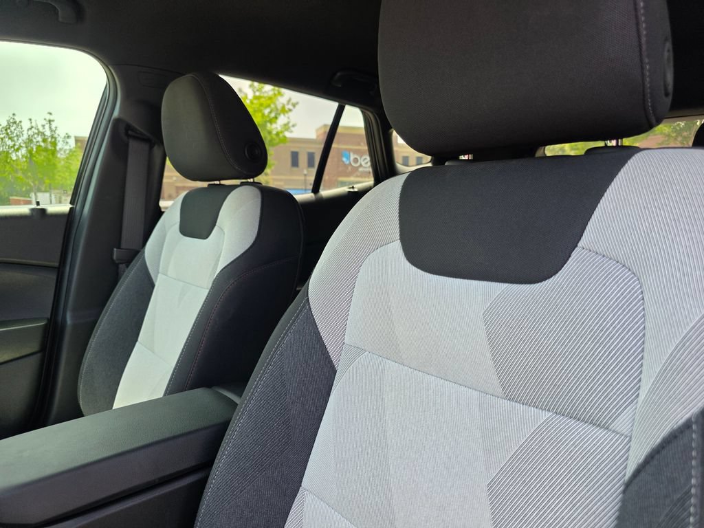 Used 2024 Chevrolet Trax RS FWD image 13