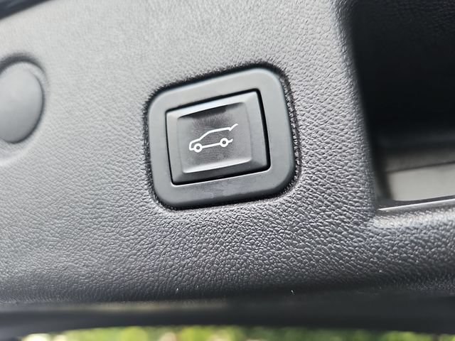 Used 2019 Chevrolet Equinox LT FWD image 13