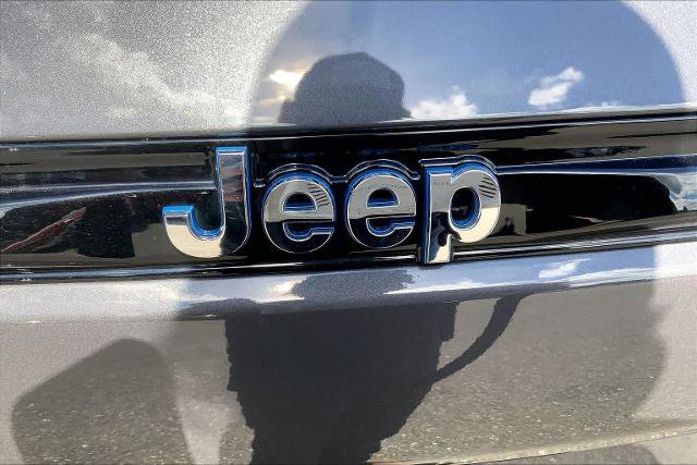 Used 2023 Jeep Grand Cherokee 4WD 4xe image 10