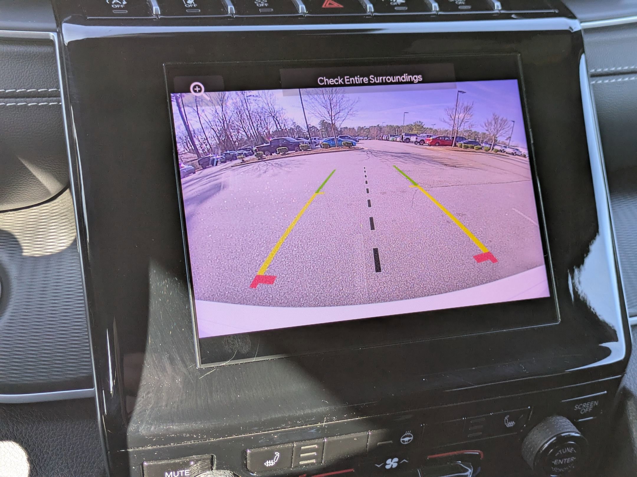 Used 2025 Jeep Grand Cherokee Laredo w/ Luxury Tech Group I image 19