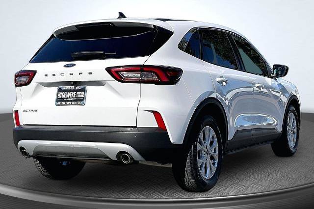 Certified 2024 Ford Escape Active FWD image 2