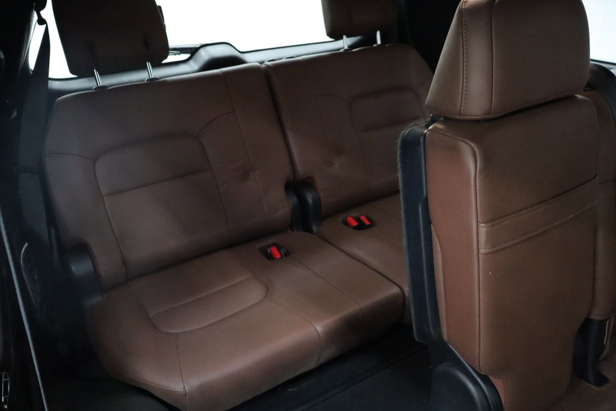 Used 2020 Toyota Land Cruiser AWD/4WD image 32