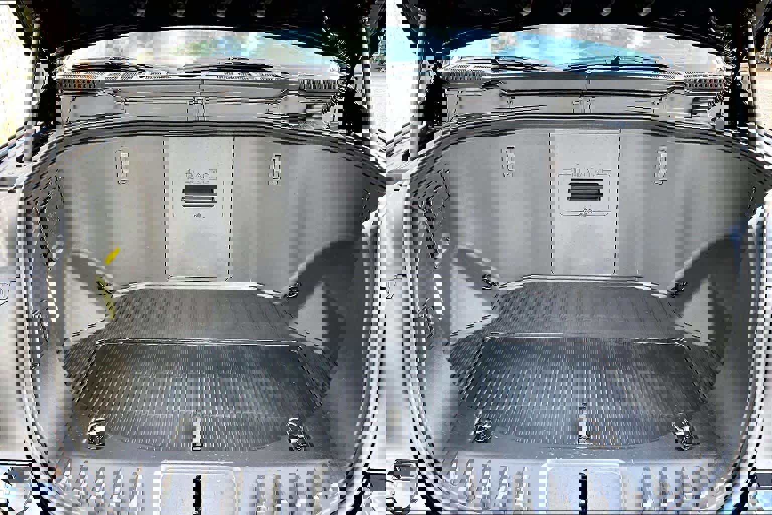 Certified 2025 Ford F150 Lightning Flash w/ Max Trailer Tow Package image 35