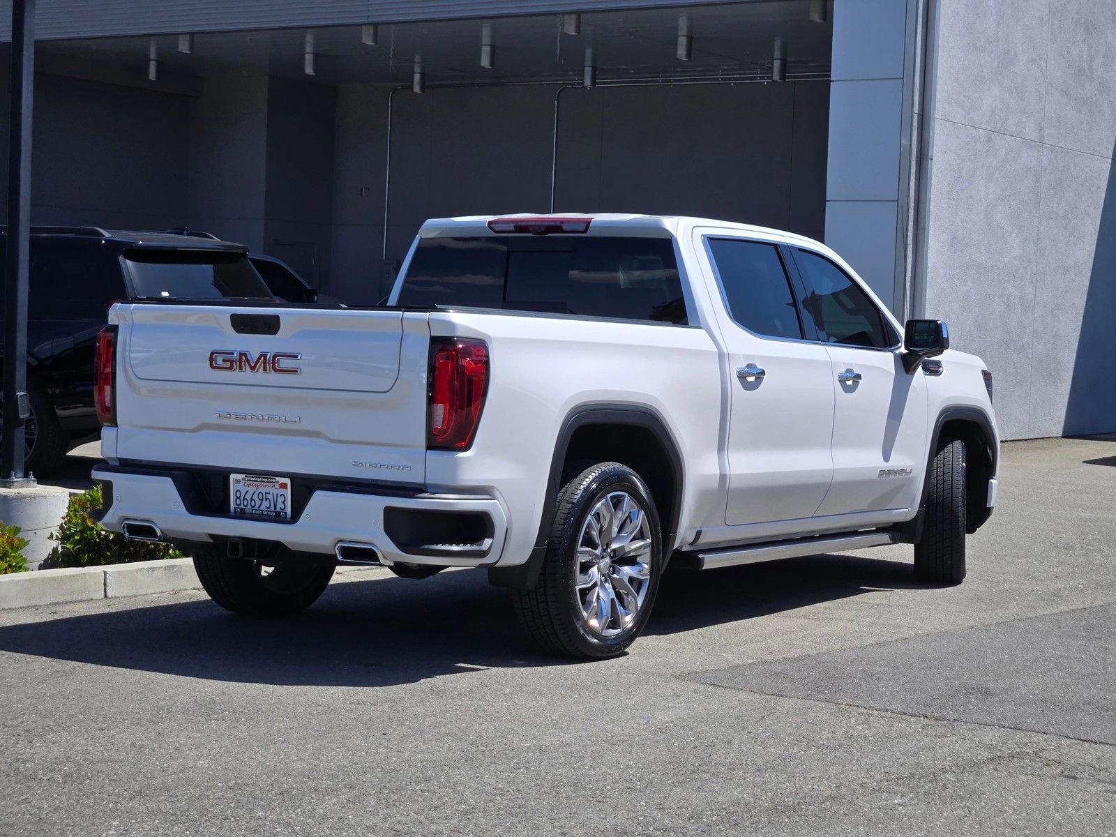 Used 2023 GMC Sierra 1500 Denali w/ Denali Reserve Package AWD/4WD image 4