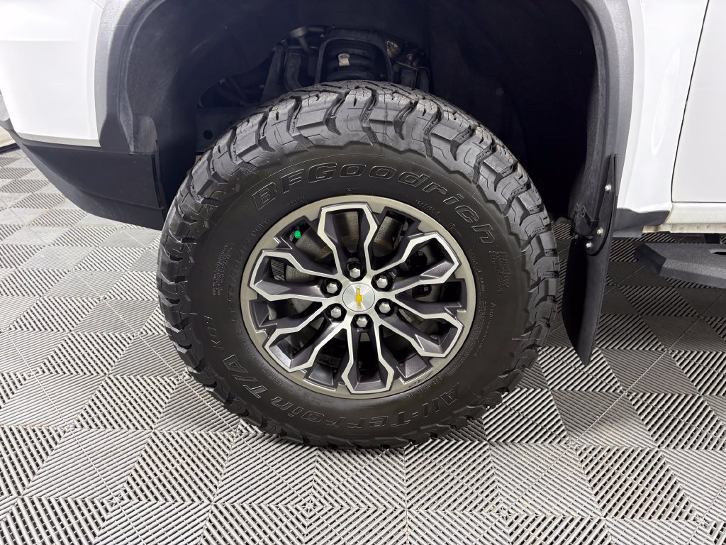 Used 2022 Chevrolet Colorado ZR2 AWD/4WD image 10