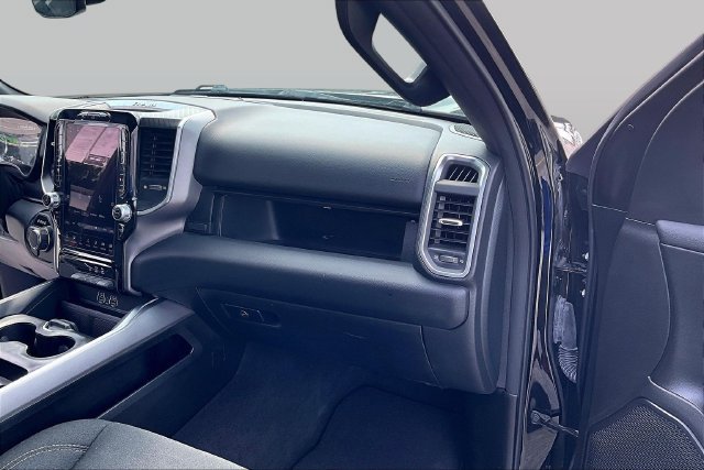 Used 2025 RAM 1500 Big Horn AWD/4WD image 19