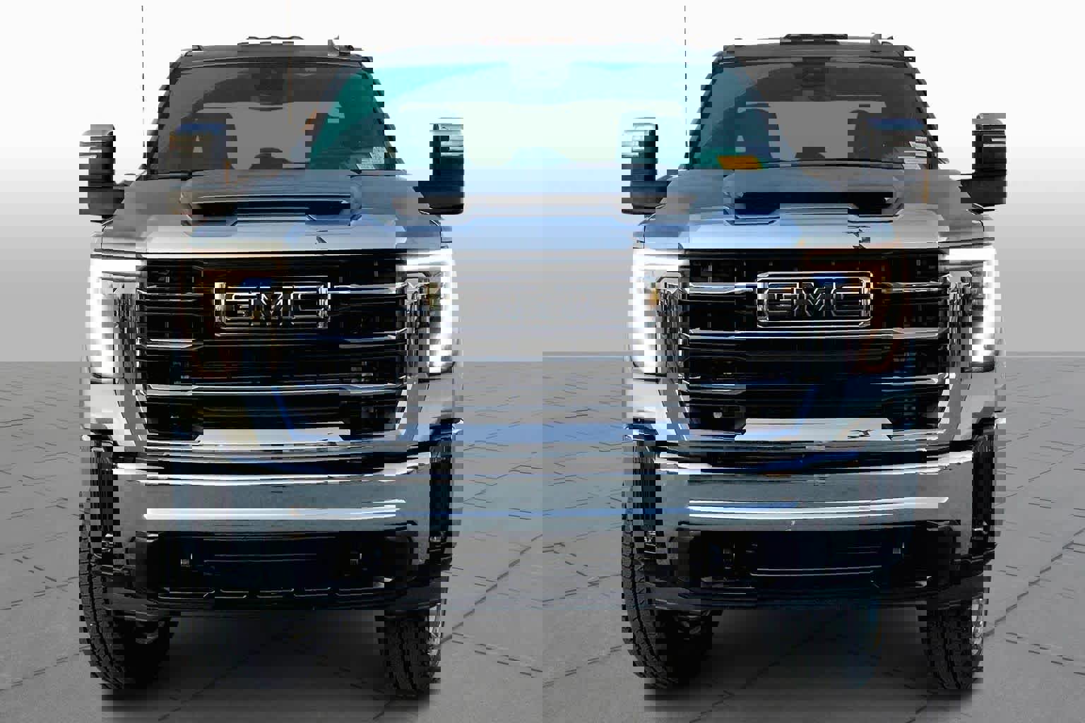 Used 2025 GMC Sierra 2500 SLT w/ SLT Convenience Package image 6