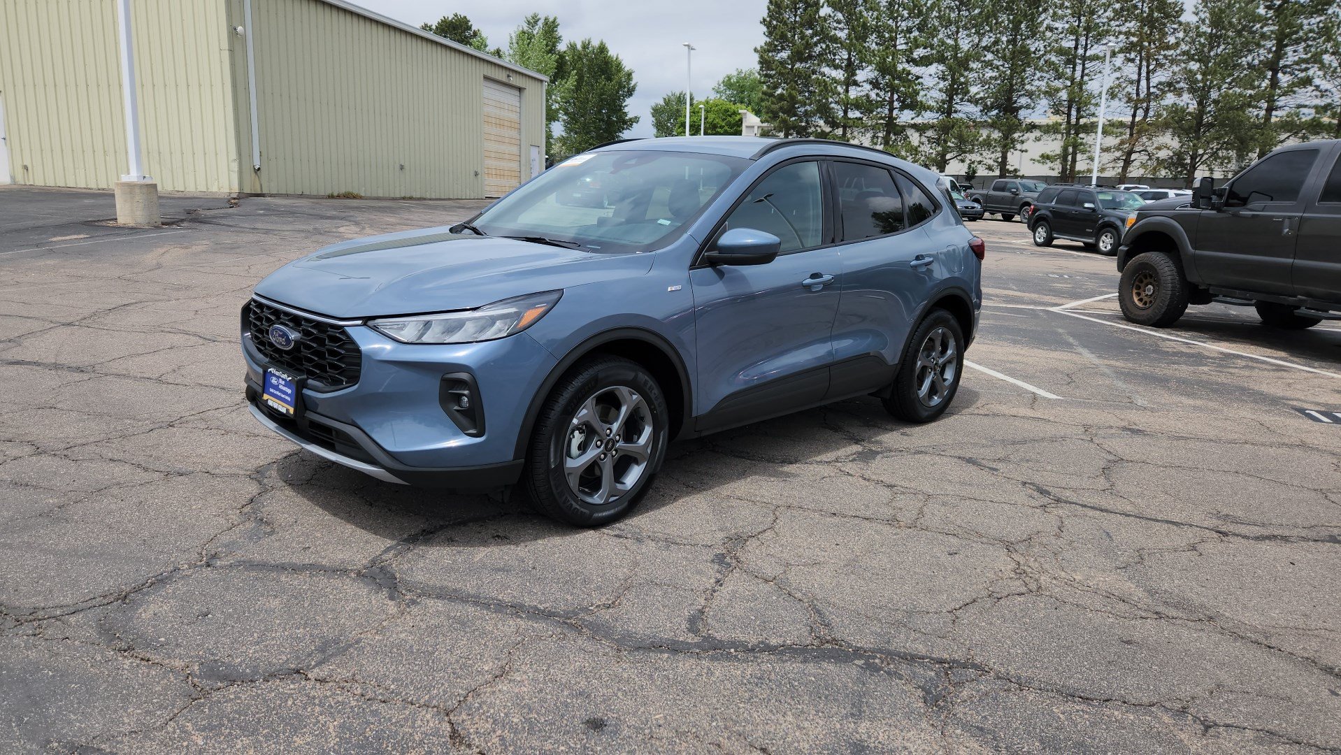 Certified 2025 Ford Escape ST-Line Select AWD/4WD image 4