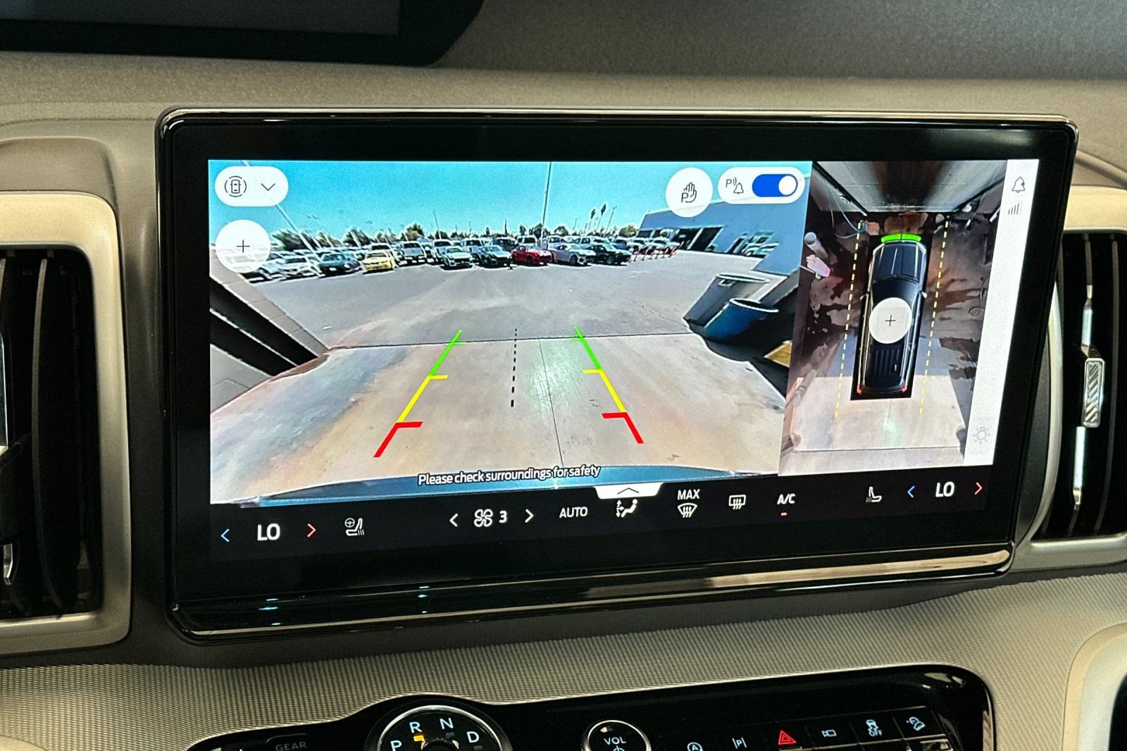 Certified 2025 Ford Expedition Active AWD/4WD image 21