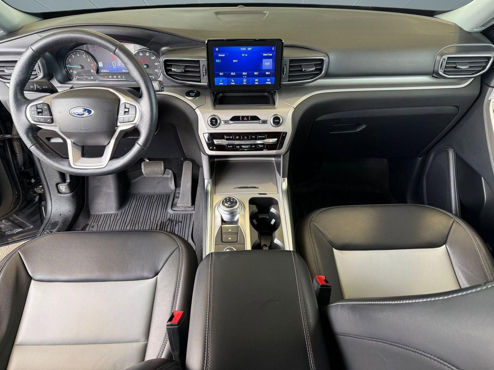 Certified 2022 Ford Explorer XLT w/ Equipment Group 202A image 16