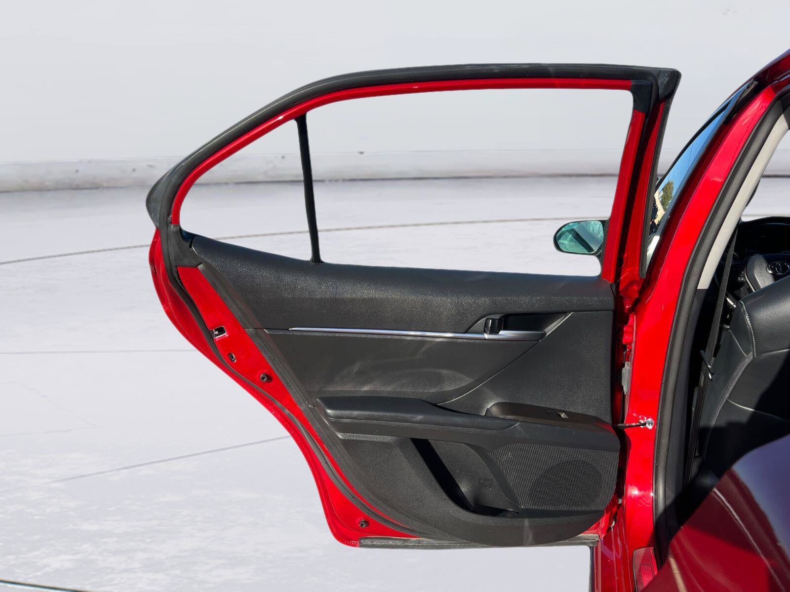Used 2024 Toyota Camry SE FWD image 14