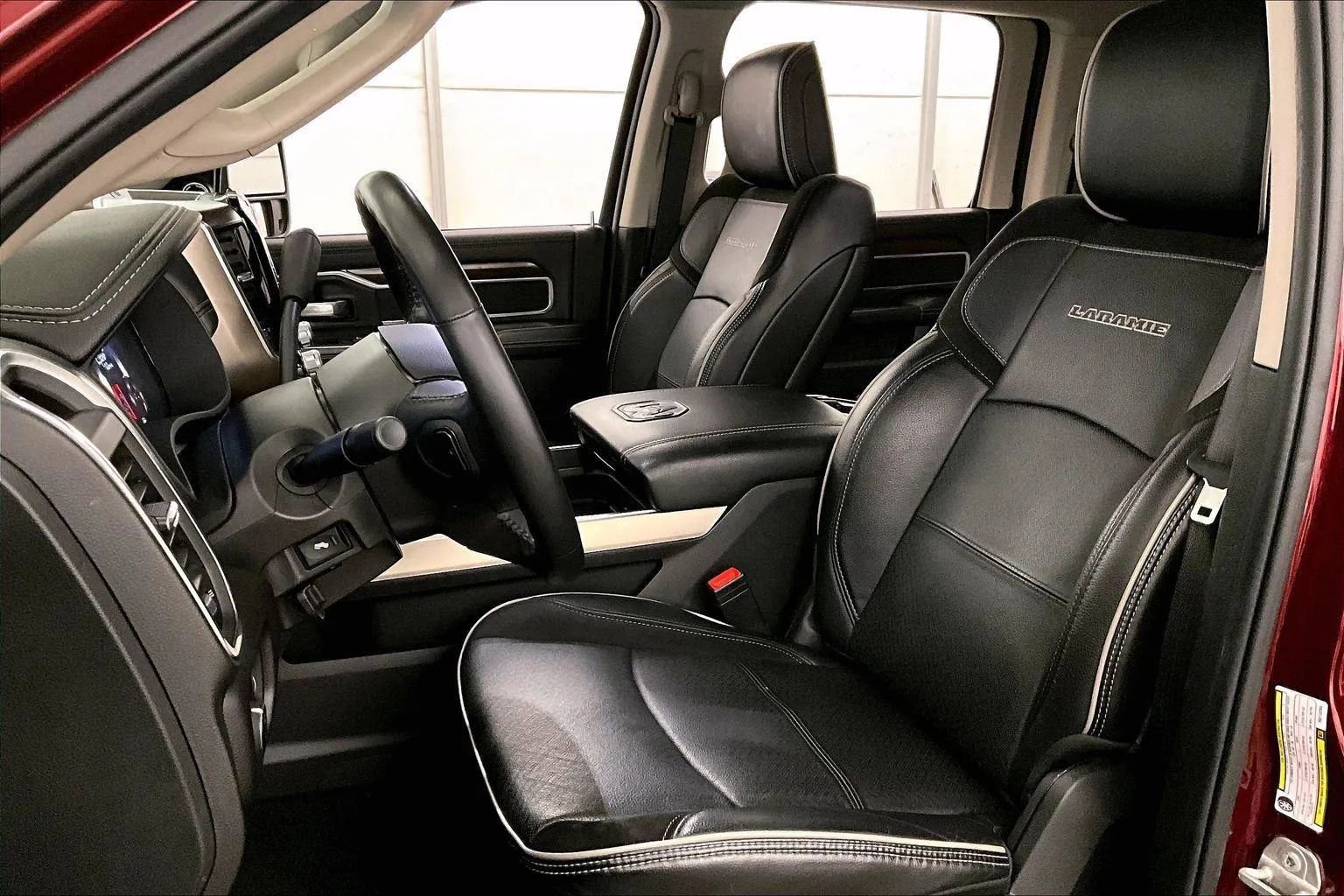 Used 2024 RAM 3500 Laramie image 24