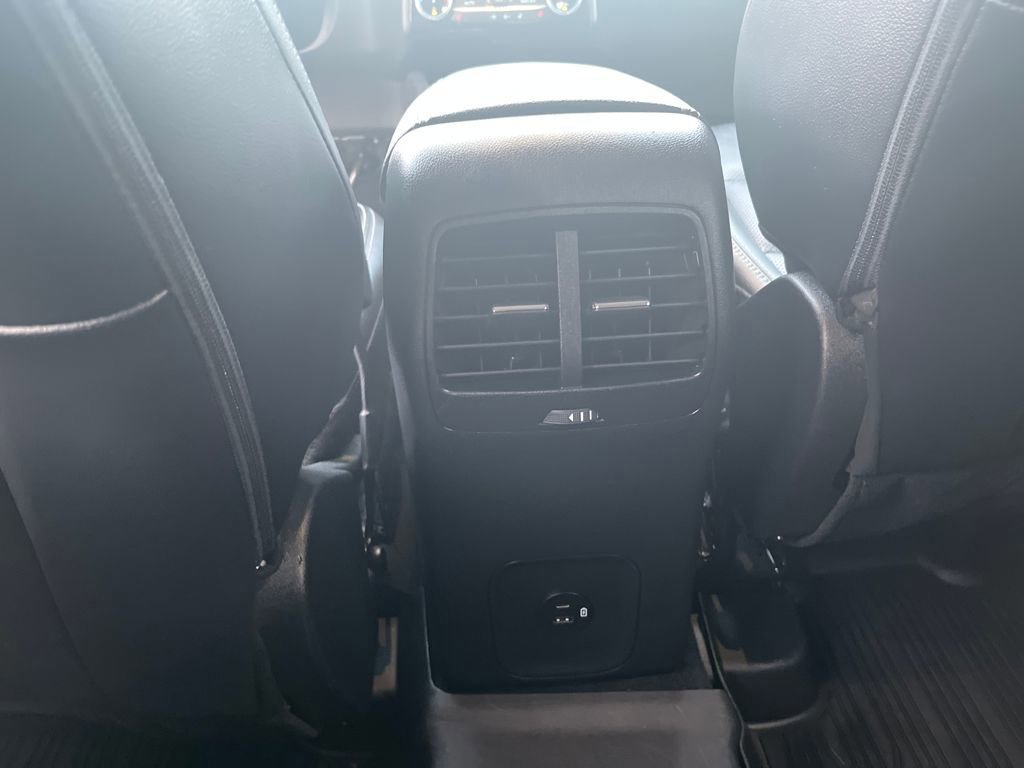 Certified 2022 Ford Escape Titanium image 33