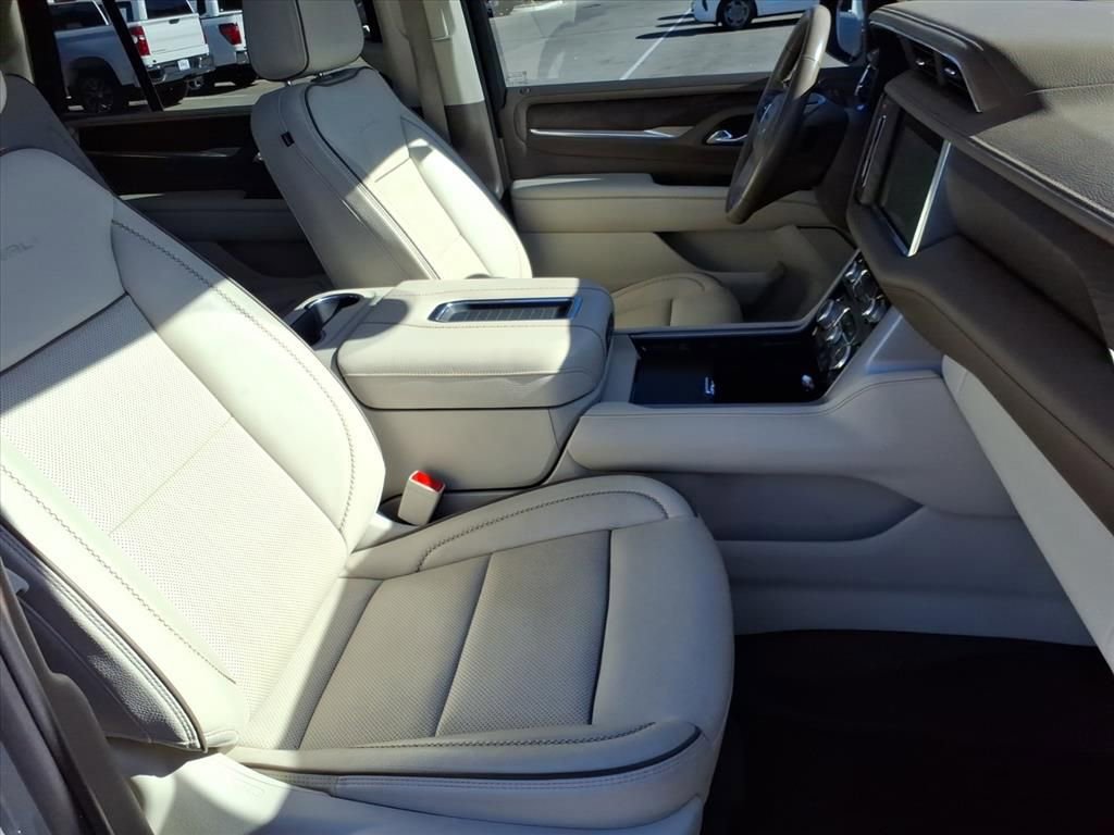 Used 2023 GMC Yukon Denali image 8