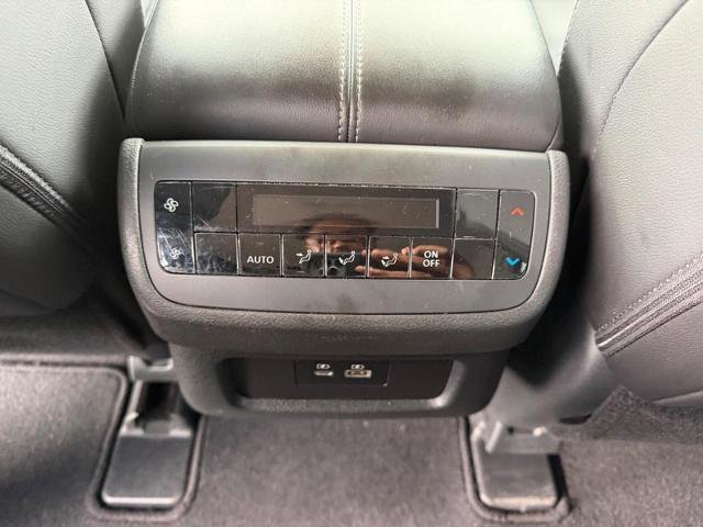 Used 2025 Nissan Pathfinder SL AWD/4WD image 12