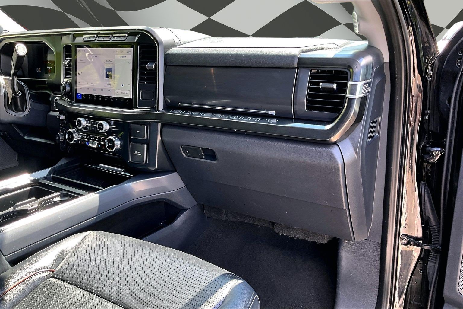 Certified 2024 Ford F350 Lariat w/ Lariat Ultimate Package AWD/4WD image 13