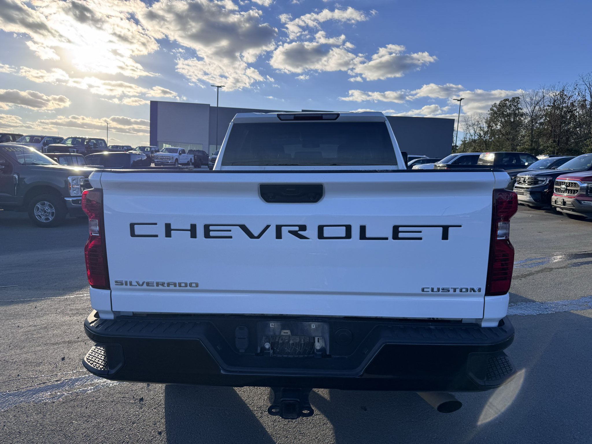 Used 2023 Chevrolet Silverado 2500 Custom w/ Custom Convenience Package AWD/4WD image 6