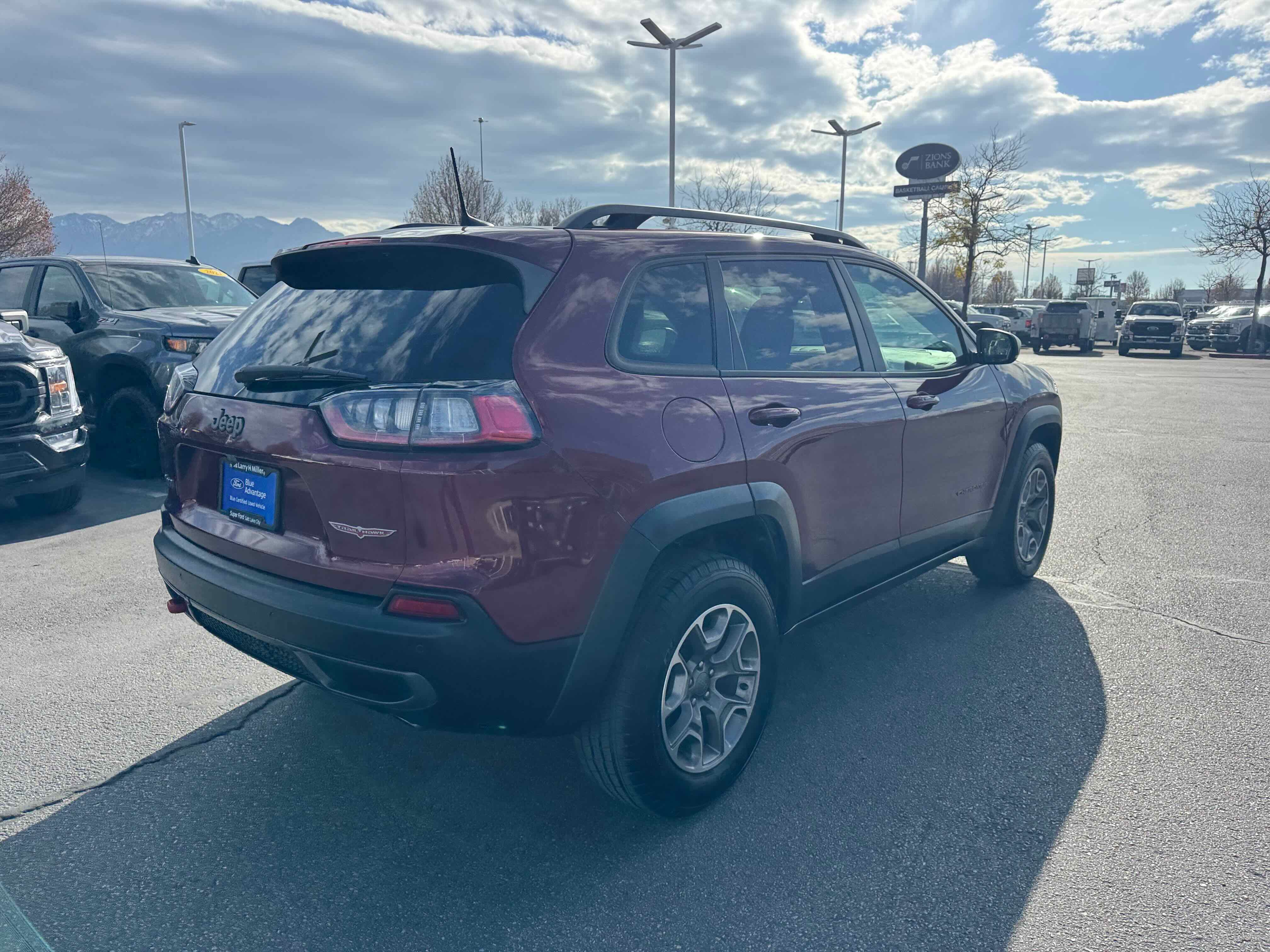 Used 2021 Jeep Cherokee Trailhawk w/ Comfort/Convenience Group image 5