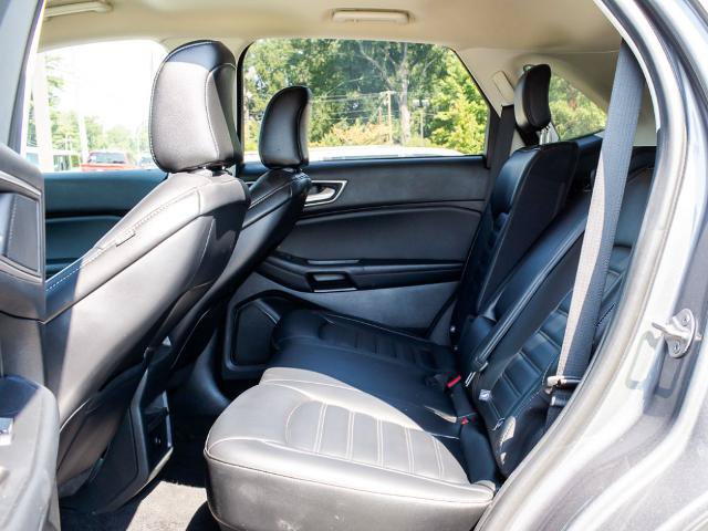 Certified 2024 Ford Edge SEL AWD/4WD image 17