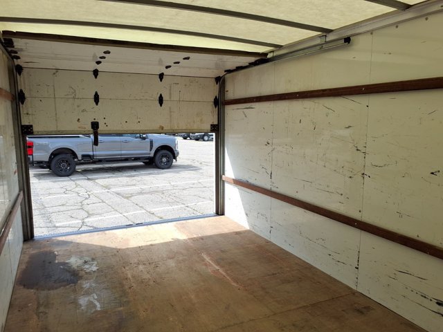 Certified 2022 Ford E-350 and Econoline 350 Super Duty RWD image 22