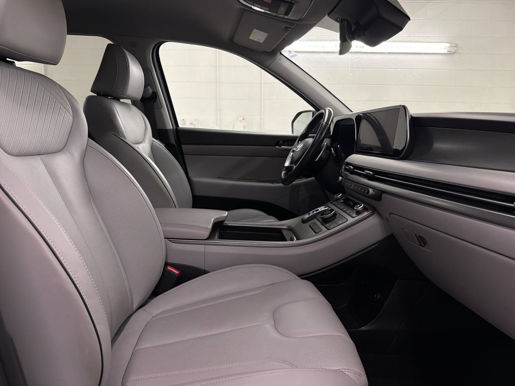 Used 2025 Hyundai Palisade SEL FWD image 30