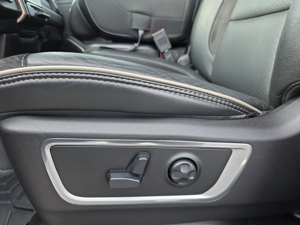 Used 2019 RAM 1500 Laramie AWD/4WD image 22