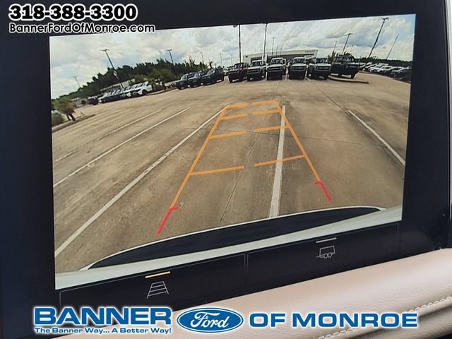 Used 2023 Chevrolet Tahoe Premier AWD/4WD image 32