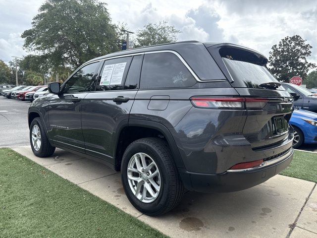 Used 2025 Jeep Grand Cherokee Laredo X w/ Luxury Tech Group I RWD image 7