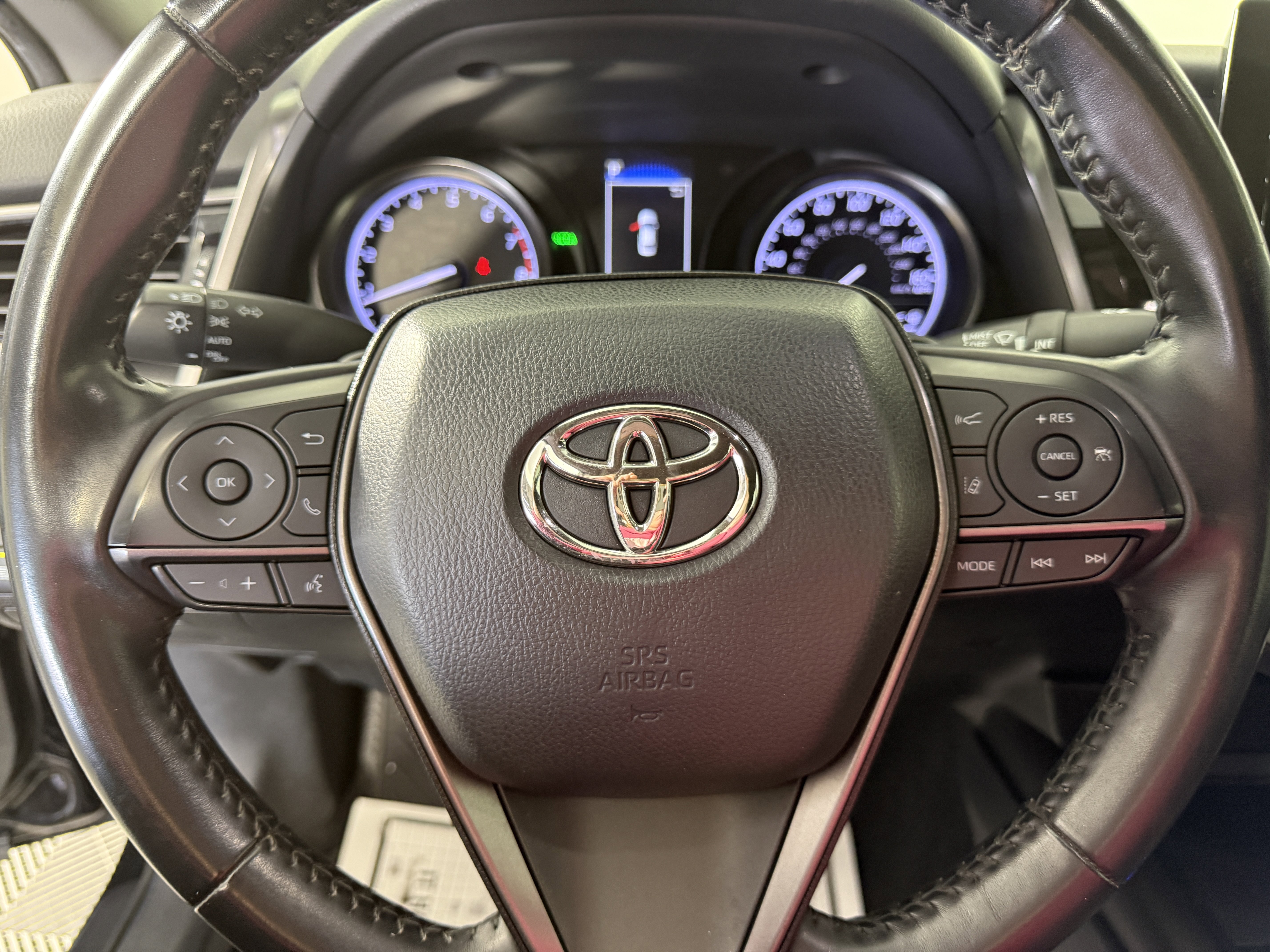 Used 2021 Toyota Camry SE w/ Convenience Package image 25