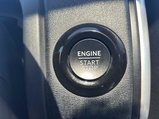 Certified 2025 Ford Expedition Active AWD/4WD image 21