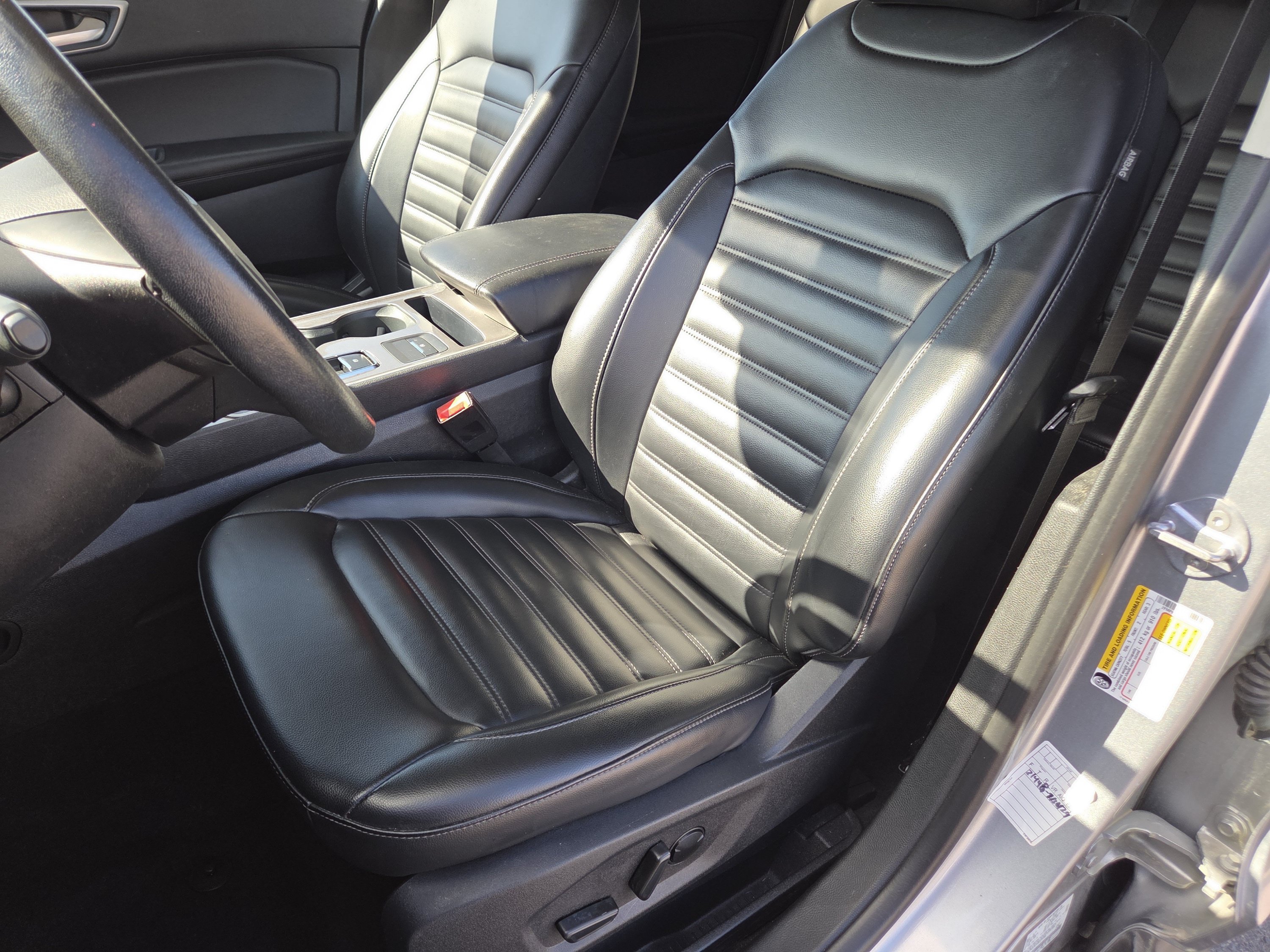 Certified 2024 Ford Edge SEL AWD/4WD image 6