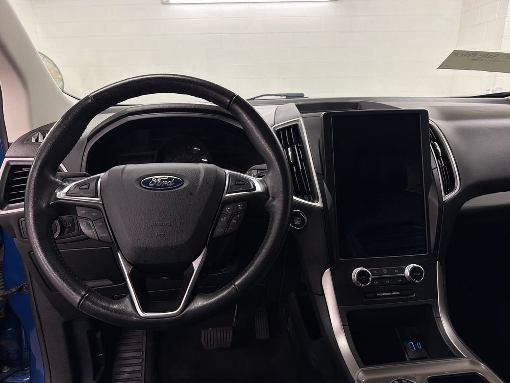 Certified 2024 Ford Edge SEL AWD/4WD image 9