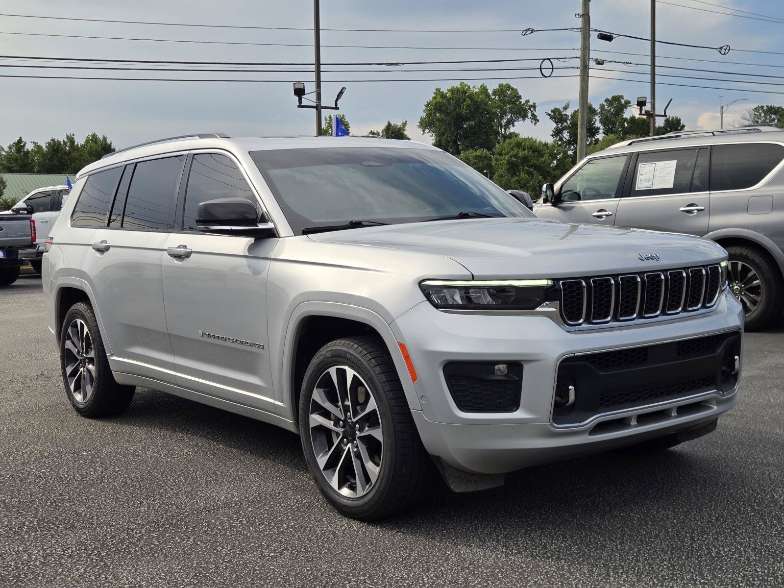 Used 2022 Jeep Grand Cherokee L Overland AWD/4WD image 4