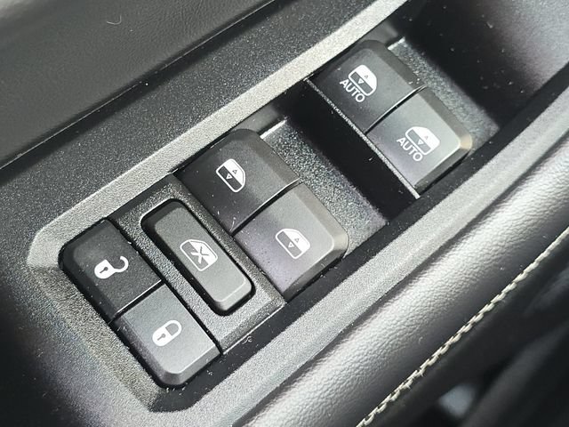Used 2022 Jeep Grand Cherokee L Laredo AWD/4WD image 26