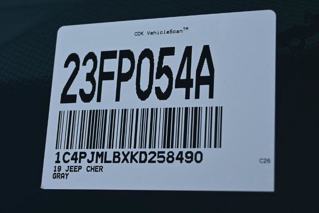 Used 2019 Jeep Cherokee Latitude Plus w/ Comfort/Convenience Group AWD/4WD image 38