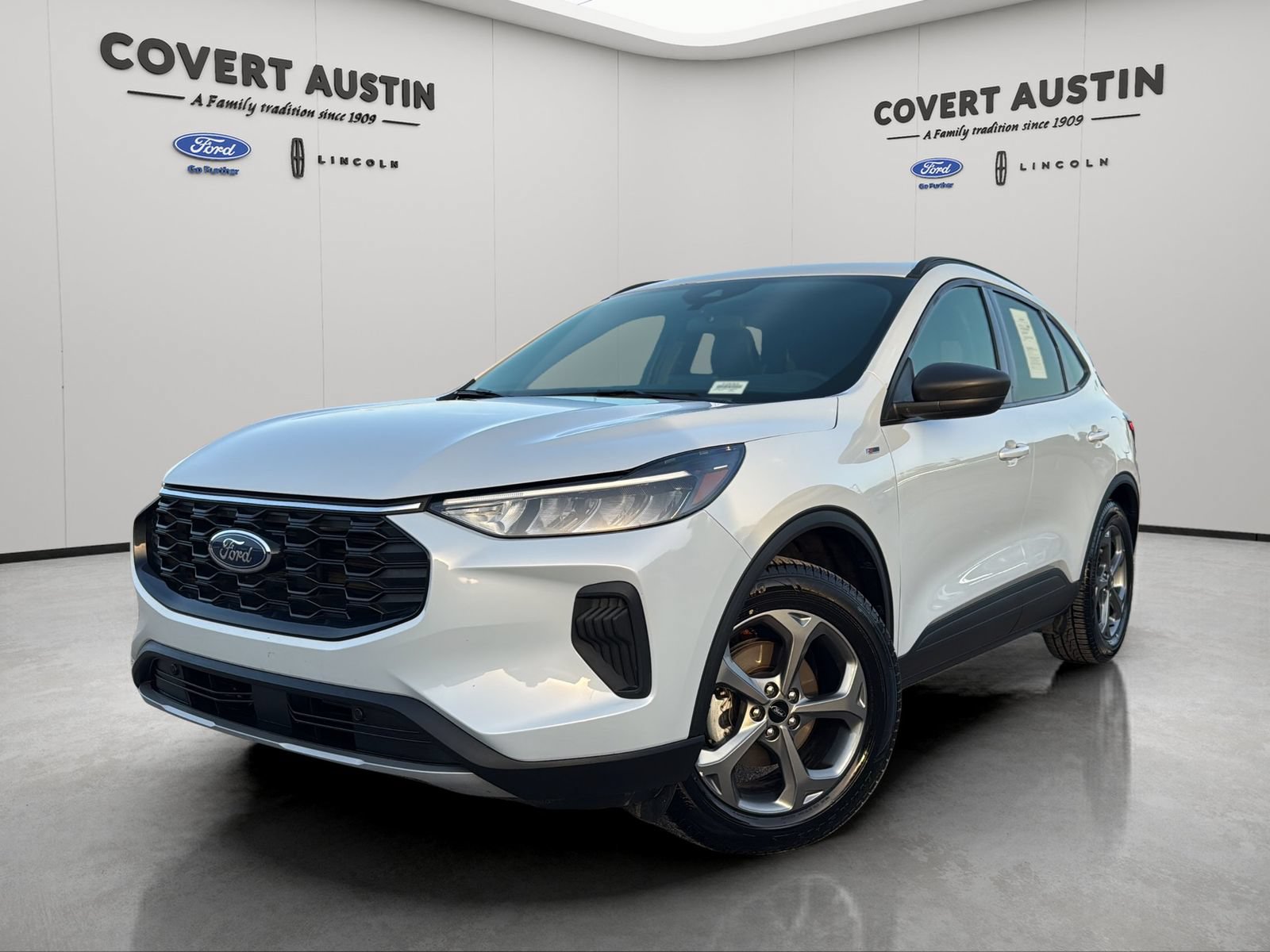Certified 2025 Ford Escape ST-Line